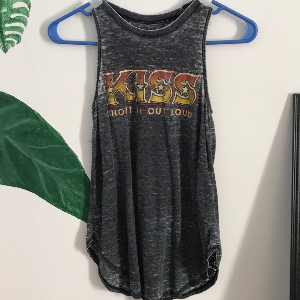 Flowy Kiss tank top